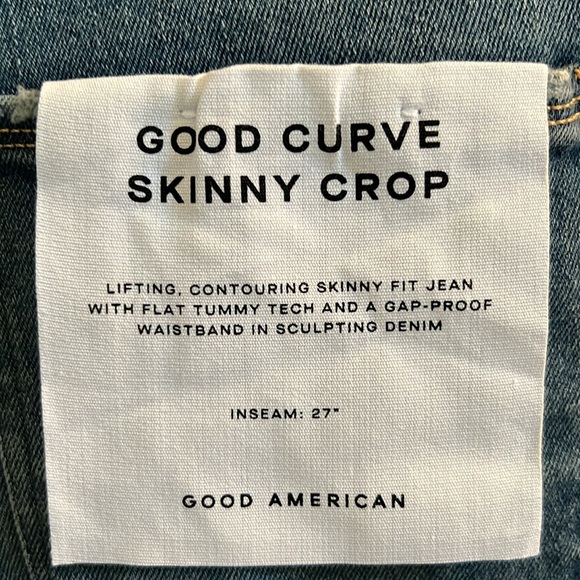Good American Good Curve Skinny Crop Distressed Jeans - Picture 5 of 9